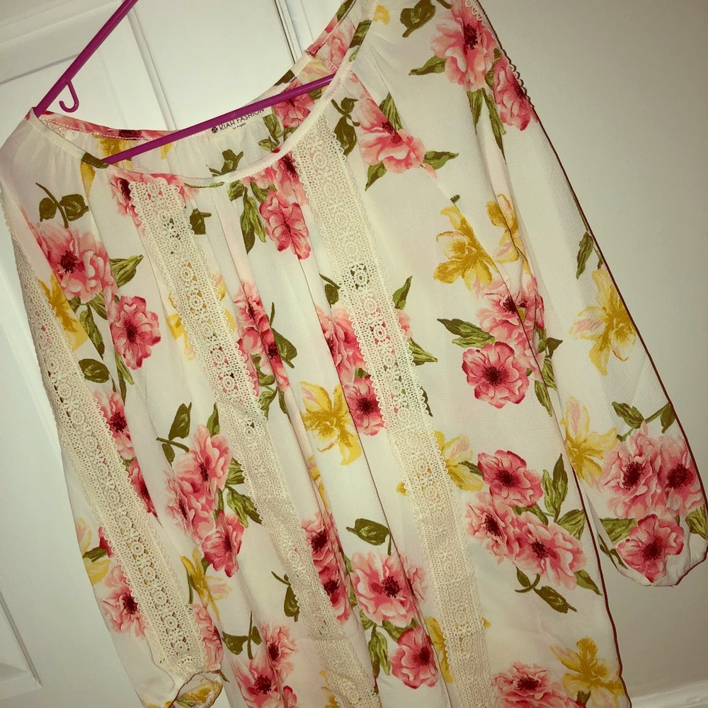 Brand new, without tag, women’s flower blouse